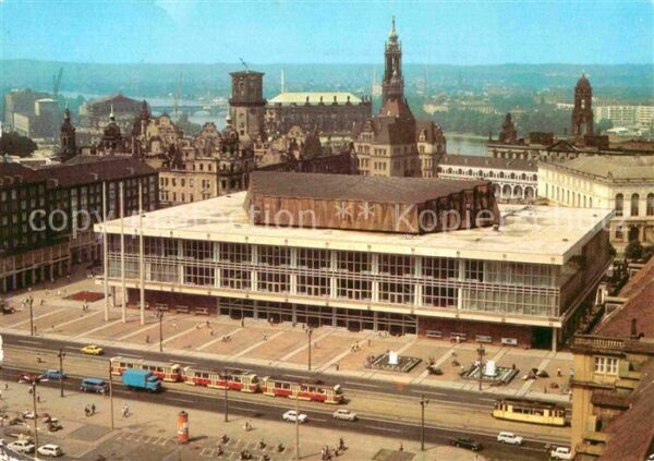 Strassenbahn Kulturpalast Dresden