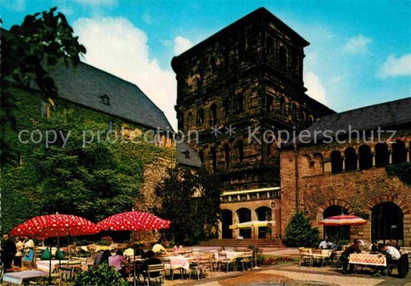 Trier Brunnenhof Porta Nigra Simeonstift