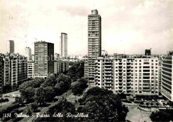 Milano Piazza della Repubblica
