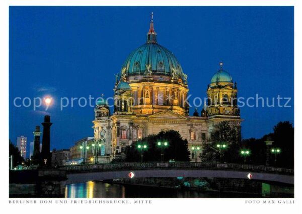 Berlin Berliner Dom und Friedrichsbrücke Nacht