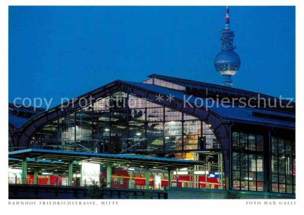 Berlin Bahnhof Friedrichstrasse bei Nacht Post