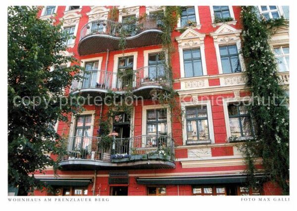 Berlin Wohnhaus am Prenzlauer Berg Postkarte a