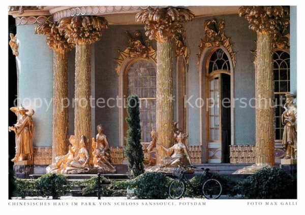 Potsdam Chinesisches Haus im Park von Schloss S