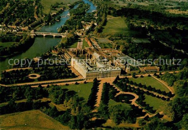 London Fliegeraufnahme Hampton Court Palace