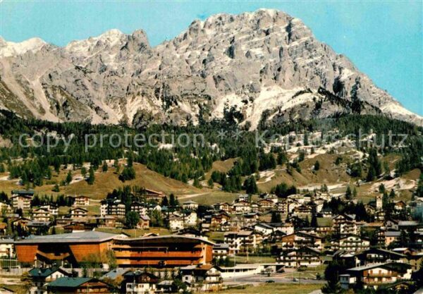 Cortina d Ampezzo mit Monte Cristallo