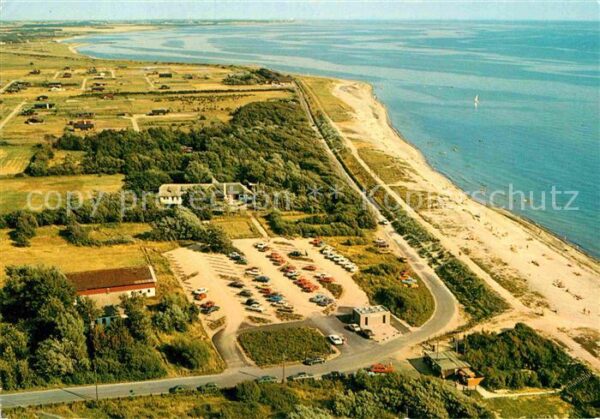 Daenemark Fliegeraufnahme Humminge Strand Osterso