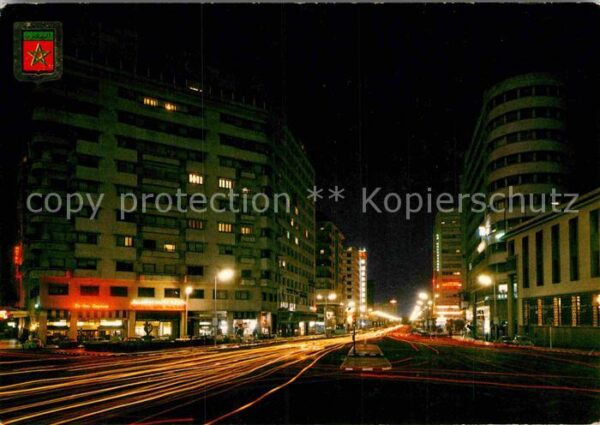Casablanca Avenida Fuerzas Armadas Reales de noche