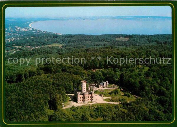 Granitz Ruegen Jagdschloss mit Blick auf Ostseebad Bin
