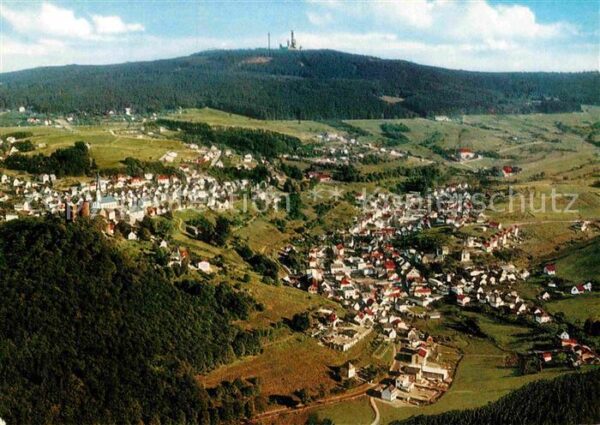 Reifenberg Taunus Luftkurort mit Feldbergblick Fliegerauf
