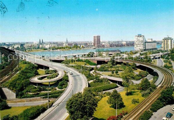 Mannheim Brückenauffahrt und Ludwigshafen