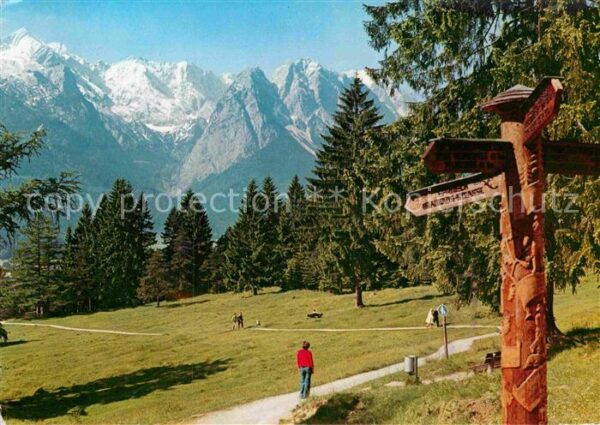 Garmisch-Partenkirchen Kramerplateauweg gegen Wettersteingebir