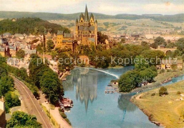 Limburg Lahn Blick von Autobahn auf Lahn und Dom