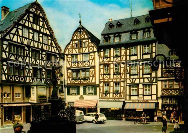 Bernkastel-Kues Marktplatz Fachwerk