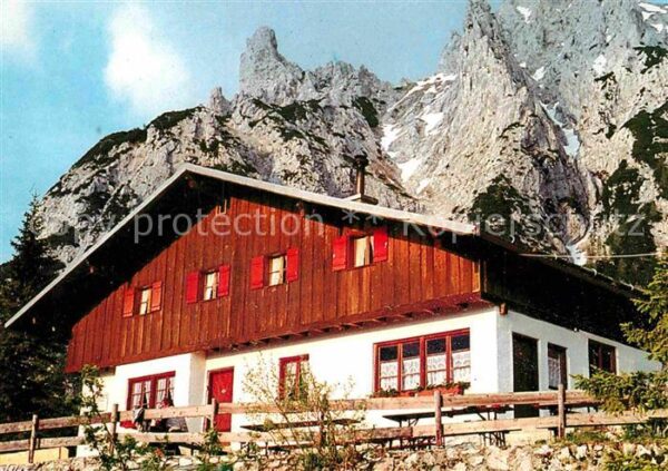 Mittenwald Bayern Mittenwalder Hütte mit Viererspitze und