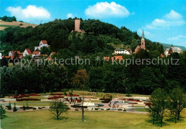 Bad Soden-Salmuenster Neuer Kurpark mit Stolzenberg Ruine