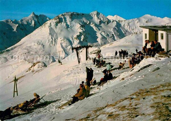 Heiligenblut Kaernten Schareck Bergstation mit Grossglockner