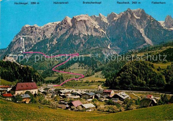Werfen Salzburg mit Tennengebirge und Feste Hohenwerfen