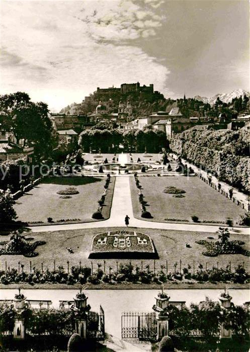 Salzburg Oesterreich Mirabellgarten mit Festung
