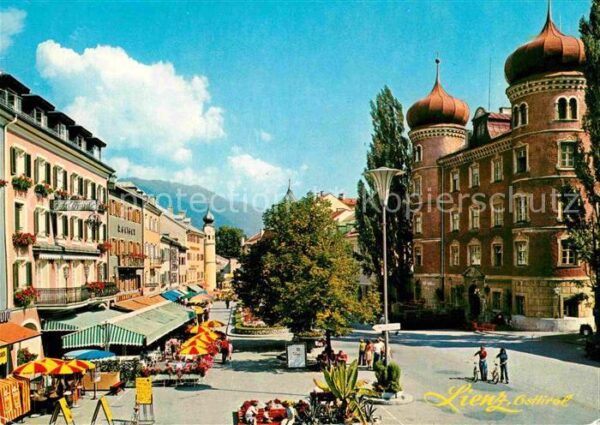 Lienz Tirol Stadtplatz und Liebburg