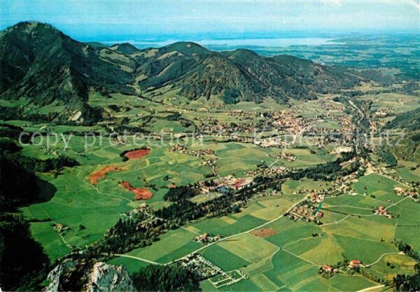 Ruhpolding Luftkurort mit Rauschberg im Hintergrun