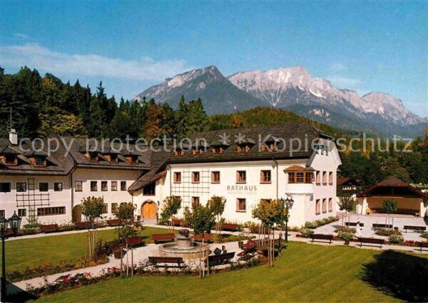 Berchtesgaden Rathaus und Haus des Gastes mit Untersb