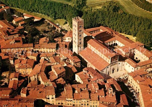 Lucca Chiesa San Frediano veduta aerea