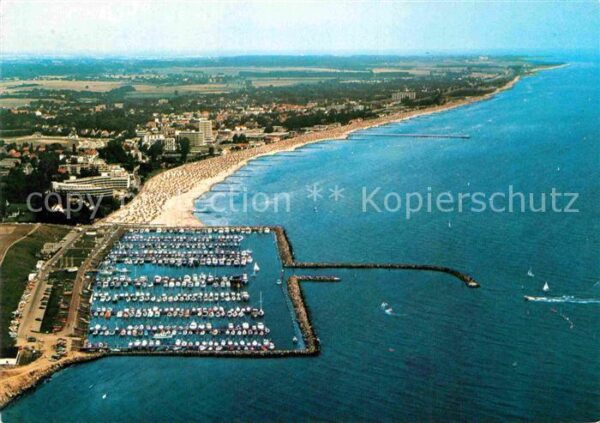 Groemitz Ostseebad Fliegeraufnahme mit Jachthafen Strand