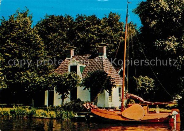 Heeg Haus am Wasser mit Boot