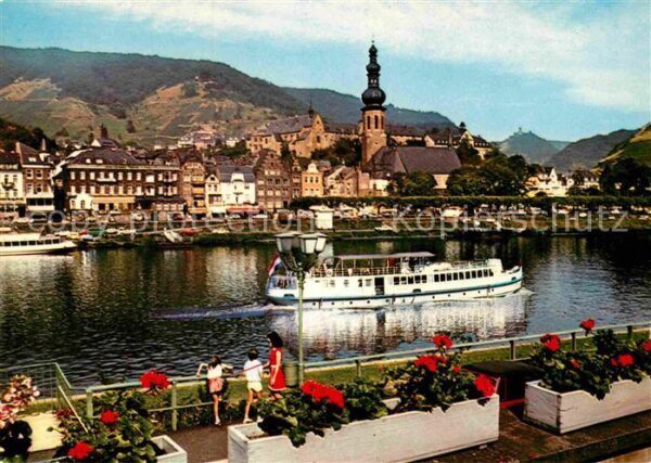 Cochem Mosel Blick von Cochem Cond mit Kapuzinerklos
