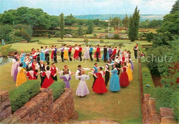 Tanz Taenzer Folk-Dancers Garden of Libertas Residen