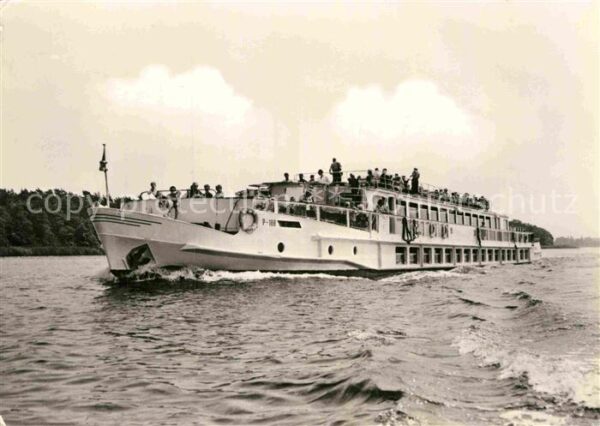 Motorschiffe Luxusfahrgastschiff Friedrich Wolf Weis
