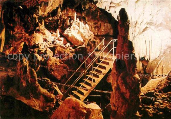 Hoehlen Caves Grottes Warstein Bilsteinhöhlen Grosse Halle Bu