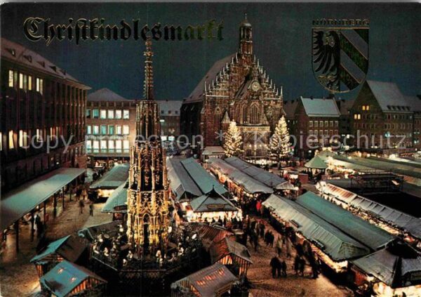 Nuernberg Schöner Brunnen und Frauenkirche am Hau