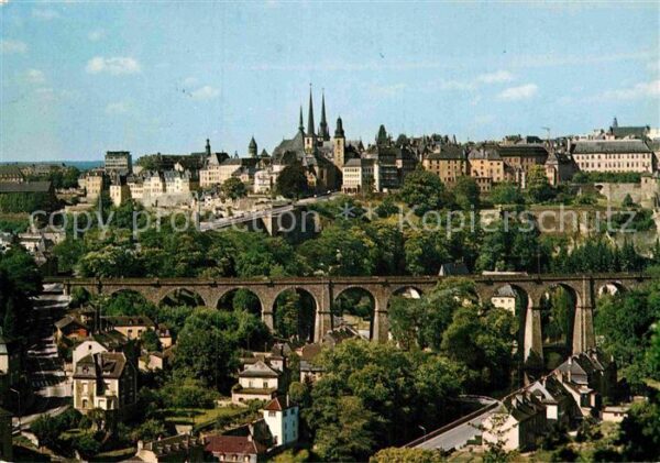 LUXEMBOURG  Luxemburg Klausener Brücke und Oberstadt