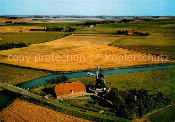 Seriem Fliegeraufnahme mit Windmühle