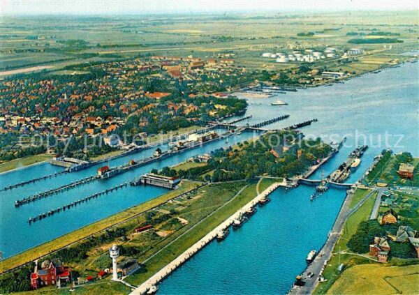 Brunsbuettel Fliegeraufnahme Schleuse des Nord-Ostse