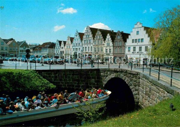 Friedrichstadt Eider Grachtenfahrt Giebelhäuser am Markt