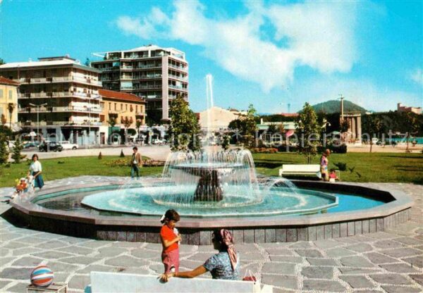 Arona Lago Maggiore Fontana ai Giardini Pubblici