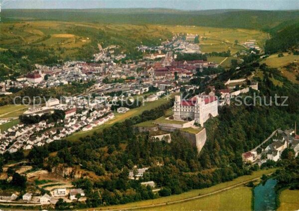 Eichstaett Oberbayern Stadt mit Willibaldsburg Fliegeraufnahm