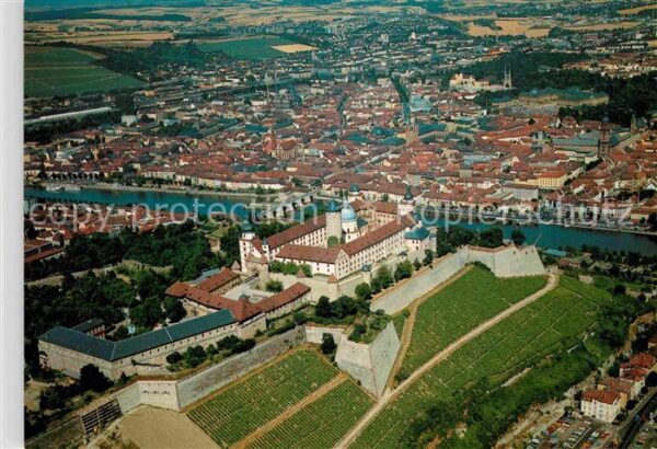 Wuerzburg Fliegeraufnahme mit Residenz