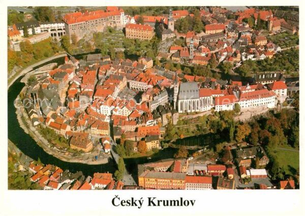 Krummau Suedboehmen Fliegeraufnahme Altstadt