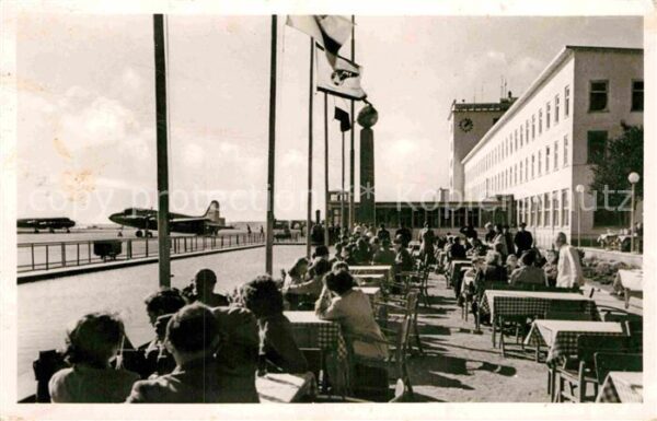 Frankfurt Main Flughafen Empfangsgebäude Kaffeegarten