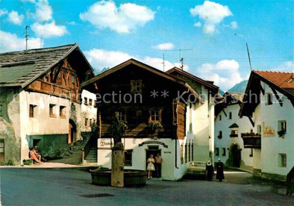 Serfaus Tirol Stadtansichten mit Brunnen