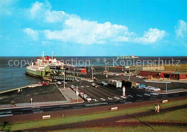 Cuxhaven Duhnen Nordseebad Fährhafenanlagen mit Elb Fähre