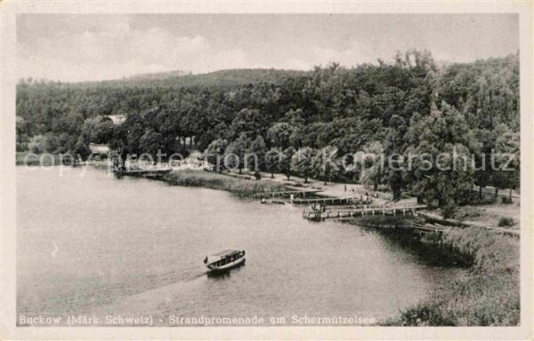 Buckow Maerkische Schweiz Strandpromenade am Schermützelsee
