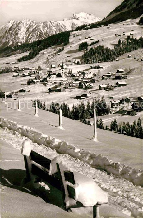 Riezlern Kleinwalsertal Vorarlberg Winterpanorama mit Blick zum Nebelhorn