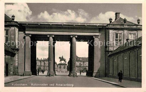 Kobenhavn Kolonnaden ved Amalienborg Schloss Denk