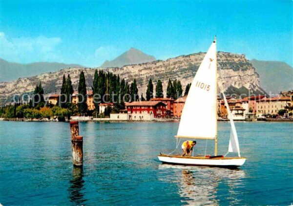 Torbole Lago di Garda Ansicht vom Gardasee aus Segelboot