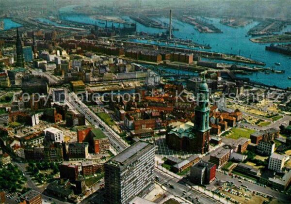 Hamburg Michel Wahrzeichen Ost West Strasse Bli