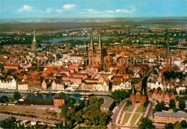 Luebeck Holstentor Stadtzentrum Kirchen Flieger